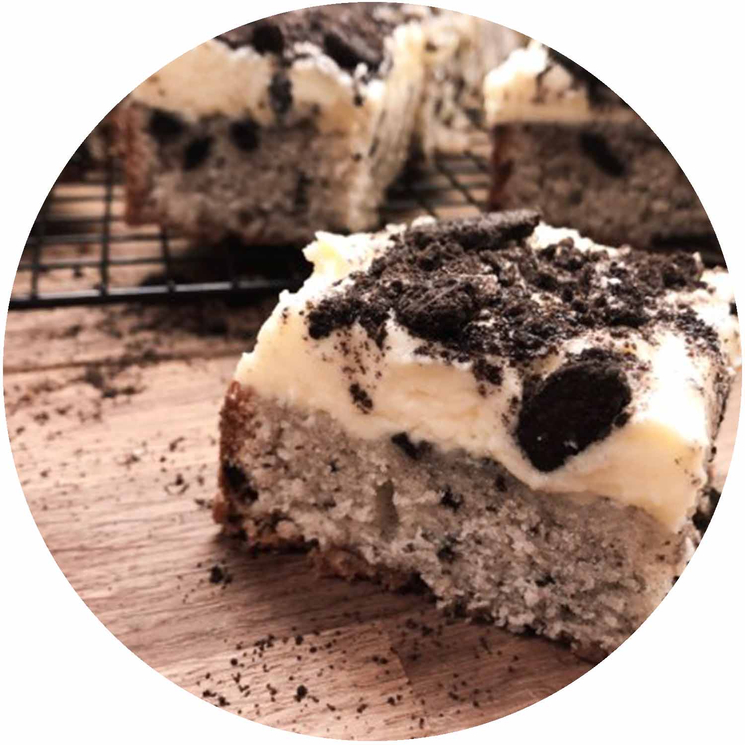 Cookies & Cream Traybake (DF)