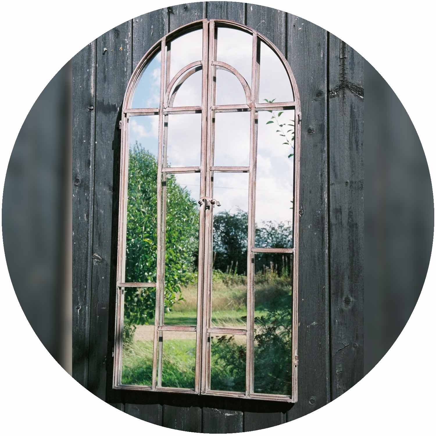 (B) Flaunden Mirror