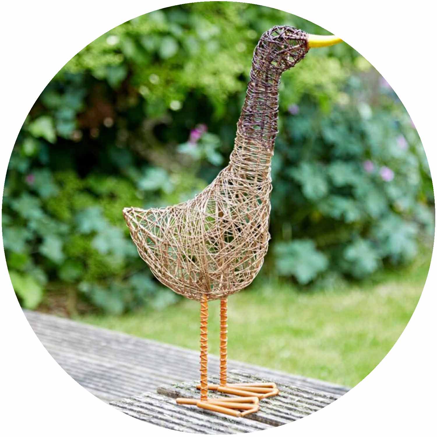 (PH)  Jiro the Standing Duck Wire Garden Ornament
