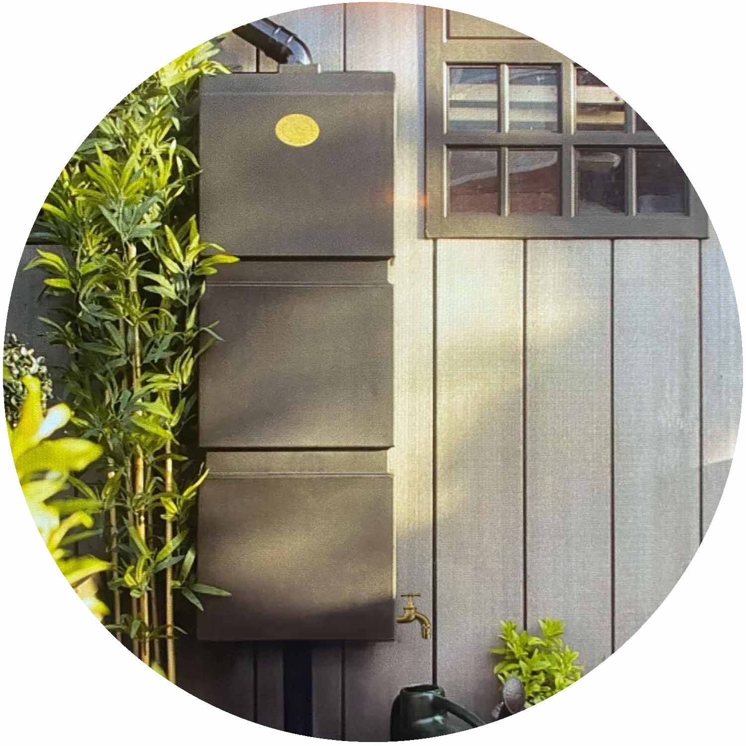 Prestige 2.0 Wall Mounted Water Butt Black 100L