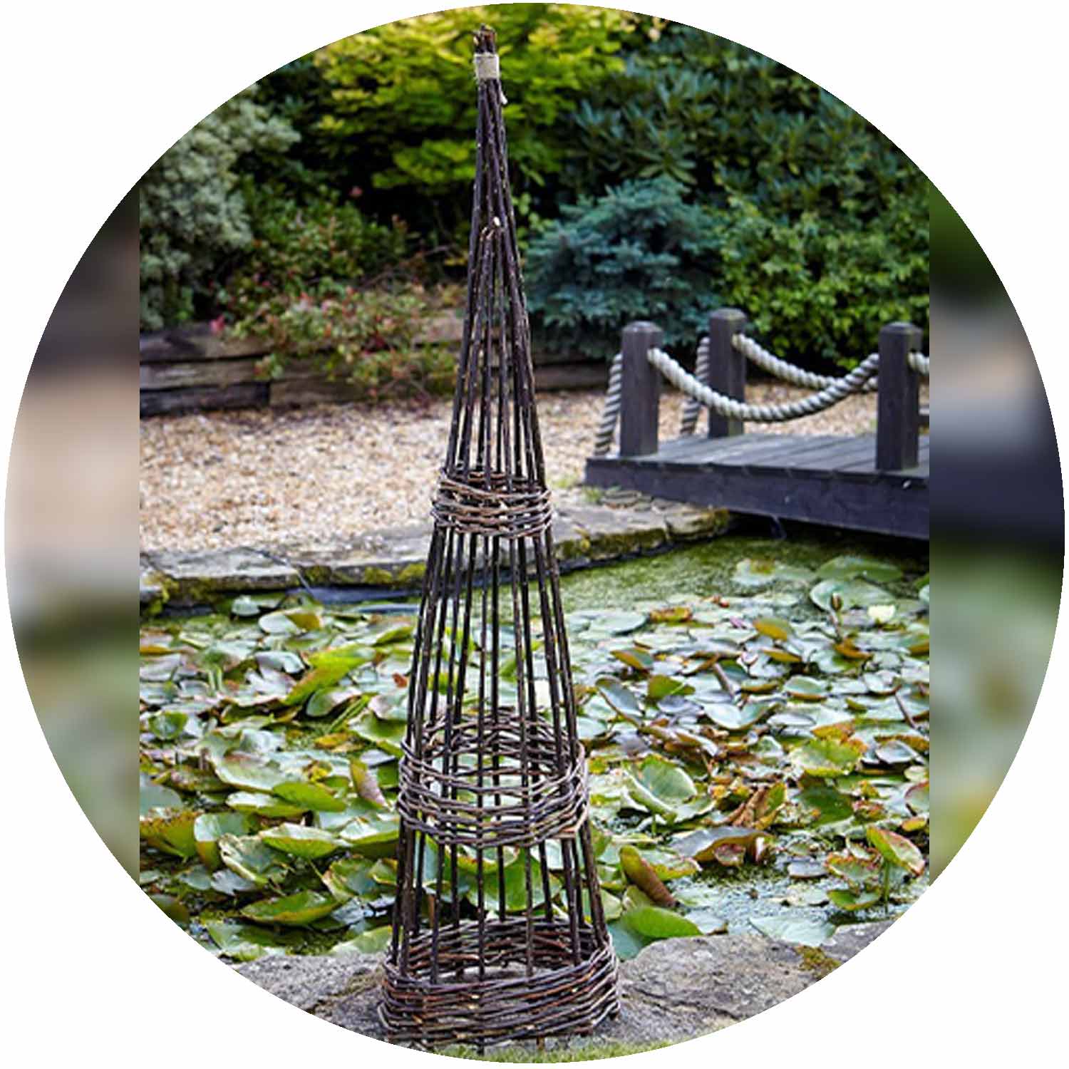 Willow Banded Obelisk 120cm